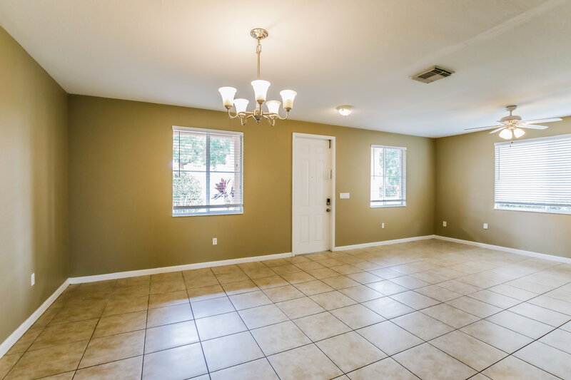 3,735/Mo, 1231 NW 204th St Miami Gardens, FL 33169 Dining Room View