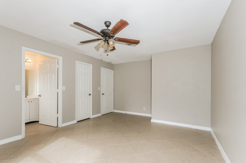 2,420/Mo, 6088 Oak Royal Dr Lake Worth, FL 33463 Main Bedroom View 2