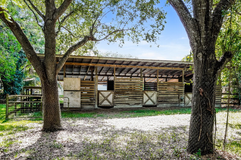4,120/Mo, 5741 SW 162nd Ave Southwest Ranches, FL 33331 Rear View