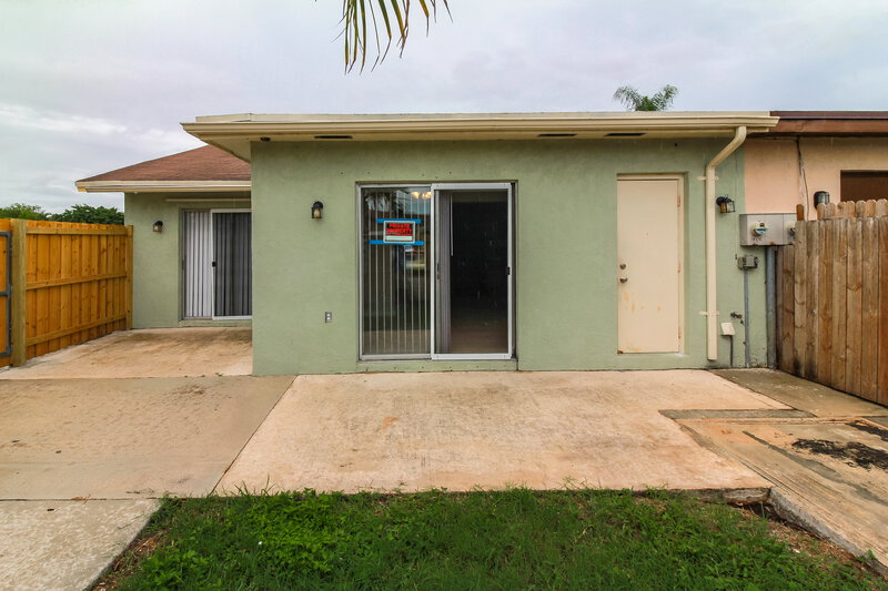 2,530/Mo, 4786 Arthur St Palm Beach Gardens, FL 33418 Rear View