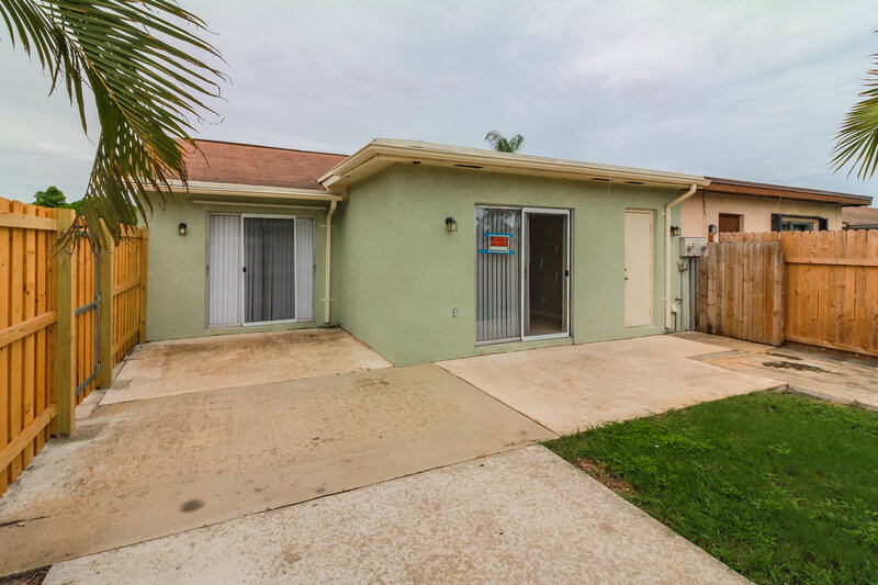 2,530/Mo, 4786 Arthur St Palm Beach Gardens, FL 33418 Rear View 2