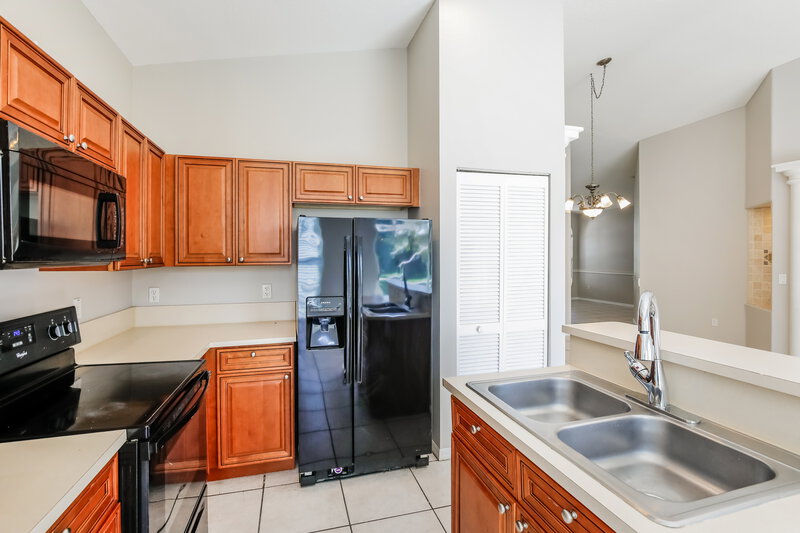 2,900/Mo, 12418 NW 53rd St Coral Springs, FL 33076 Kitchen View