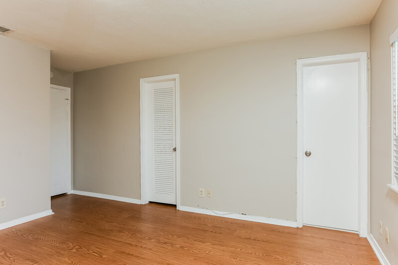 3,390/Mo, 6910 NW 84th St Tamarac, FL 33321 Main Bedroom View 2