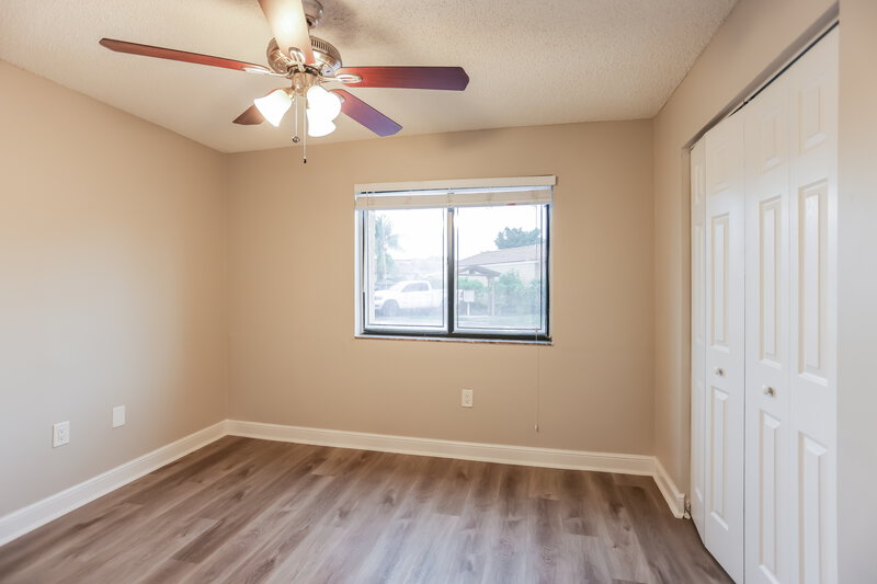 2,850/Mo, 2555 W 65th St Hialeah, FL 33016 Bedroom View