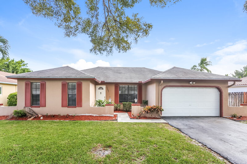 4,095/Mo, 10892 NW 21st St Coral Springs, FL 33071 Front View