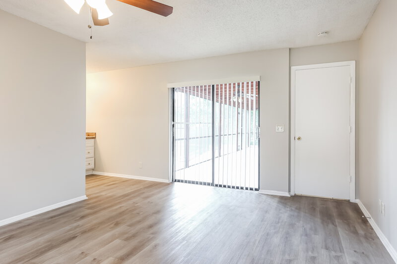 4,095/Mo, 10892 NW 21st St Coral Springs, FL 33071 Main Bedroom View 2