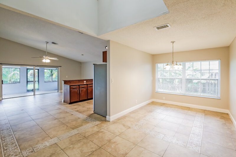 3,310/Mo, 4790 NW 85th Ave Lauderhill, FL 33351 Dining Room View