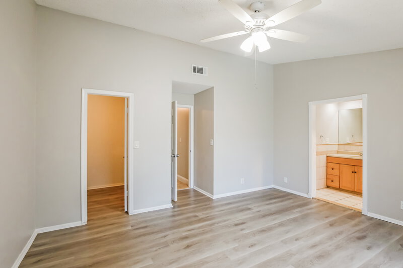 3,310/Mo, 4790 NW 85th Ave Lauderhill, FL 33351 Main Bedroom View 2