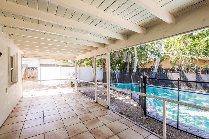3,155/Mo, 3291 NW 65th St Fort Lauderdale, FL 33309 Screen Porch View
