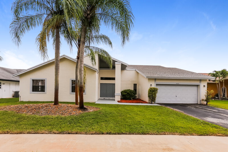 4,045/Mo, 4430 NW 65th Ter Lauderhill, FL 33319 External View