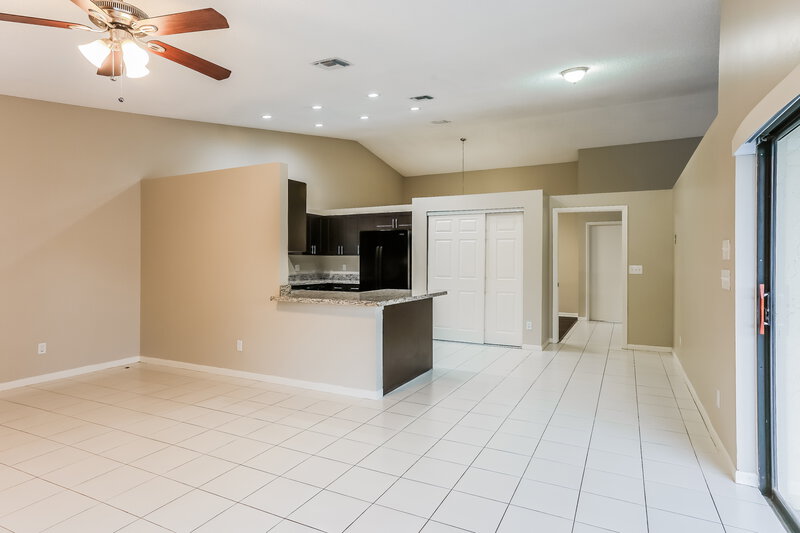 4,045/Mo, 4430 NW 65th Ter Lauderhill, FL 33319 Family Room View