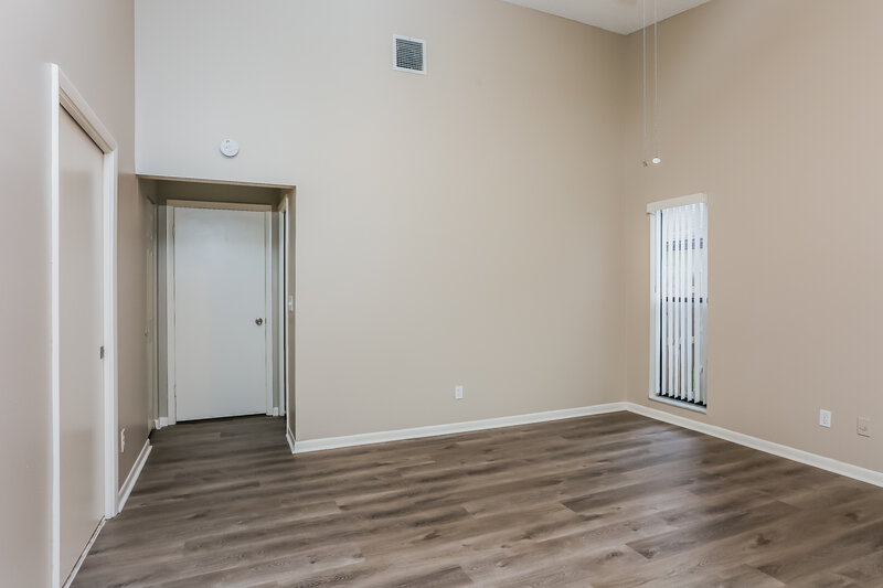 4,045/Mo, 4430 NW 65th Ter Lauderhill, FL 33319 Main Bedroom View 2