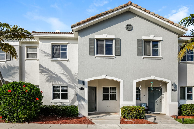 2,180/Mo, 1547 SE 31st Ct Homestead, FL 33035 External View