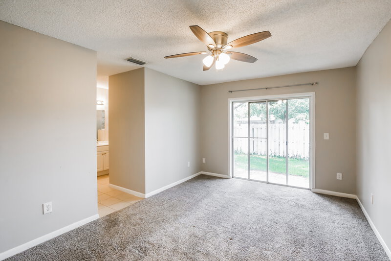 2,685/Mo, 9845 NW 9th Ct Plantation, FL 33324 Main Bedroom View