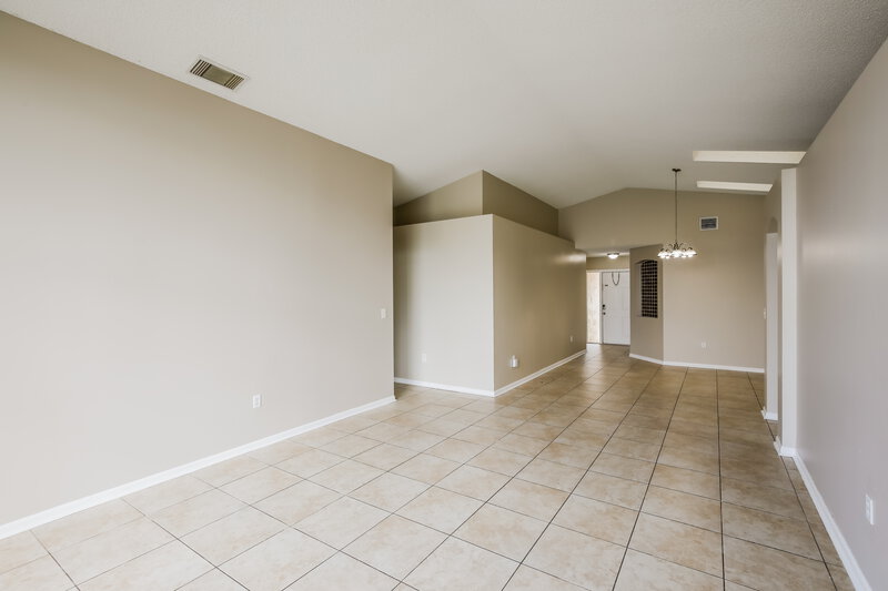 3,425/Mo, 16561 NW 9th St Pembroke Pines, FL 33028 Living Room View 2