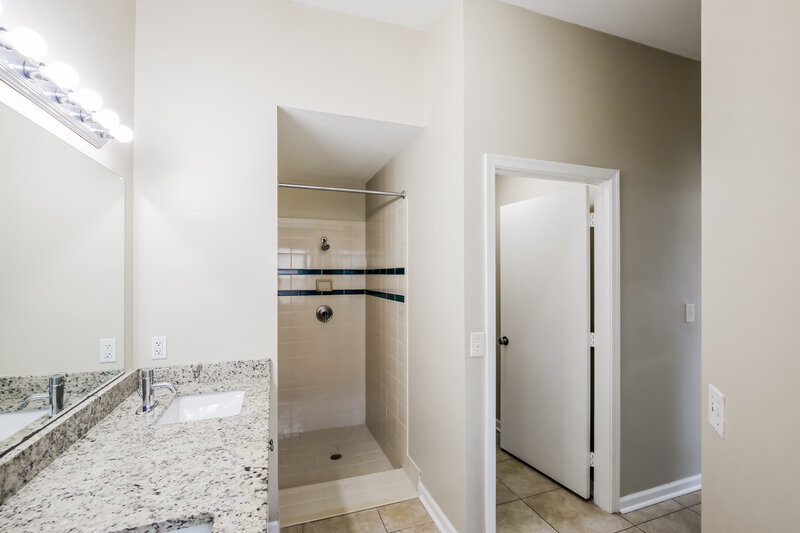 3,425/Mo, 16561 NW 9th St Pembroke Pines, FL 33028 Main Bathroom View