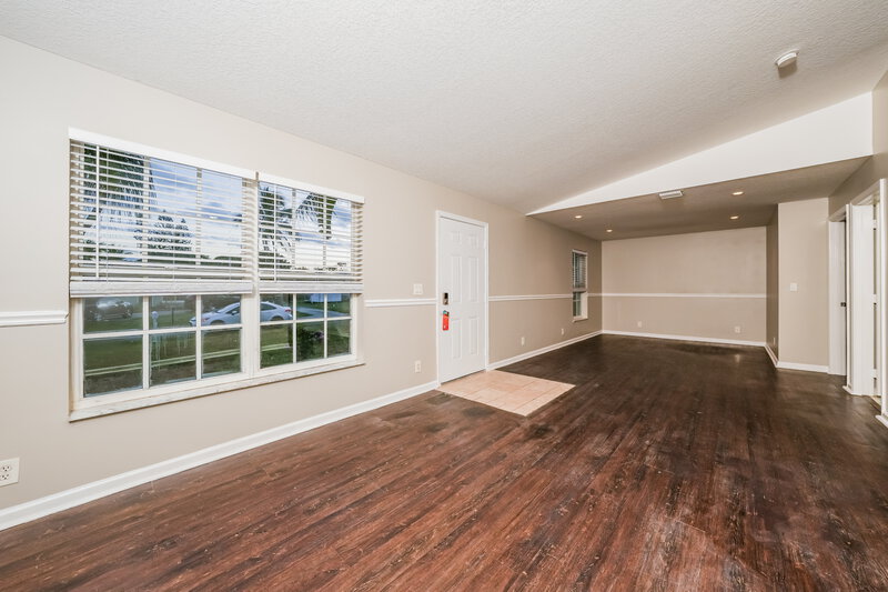 2,345/Mo, 3589 Quentin Ave Boynton Beach, FL 33436 Living Room View 2