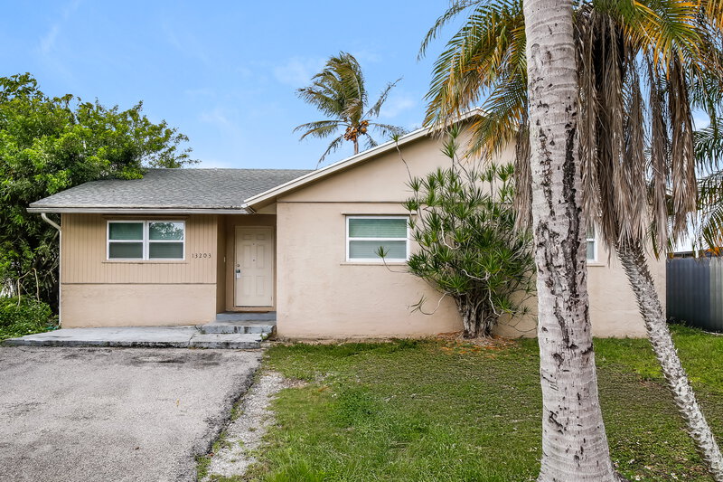2,565/Mo, 13203 Sw 276Th Ter Homestead, FL 33032 External View