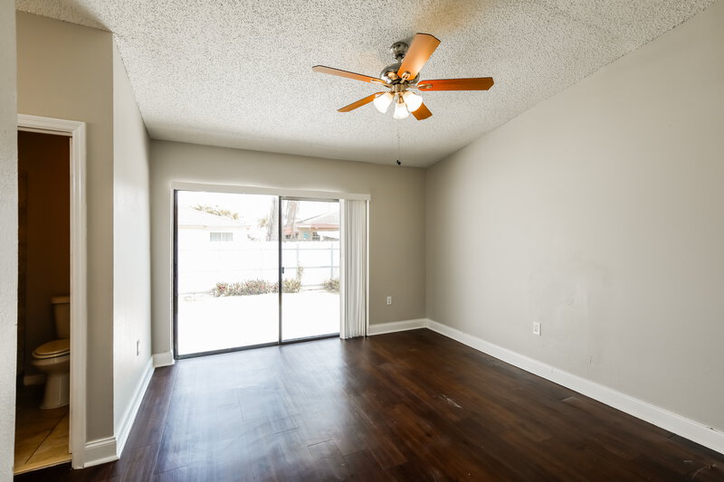 2,360/Mo, 13203 Sw 276Th Ter Homestead, FL 33032 Main Bedroom View
