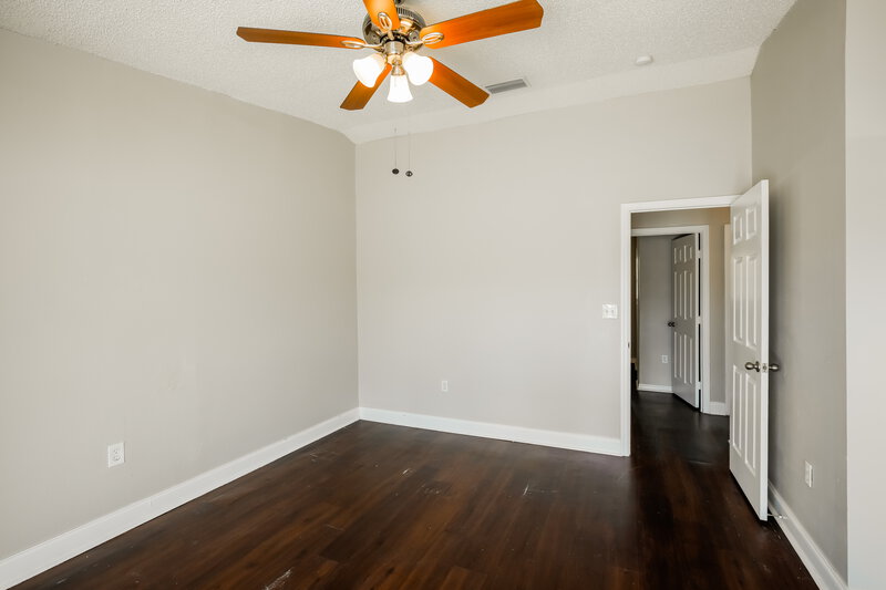 2,360/Mo, 13203 Sw 276Th Ter Homestead, FL 33032 Main Bedroom View 3