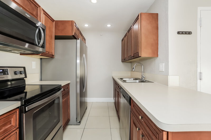 1,940/Mo, 10395 N Kendall Dr #V6 Miami, FL 33176 Misc View 7