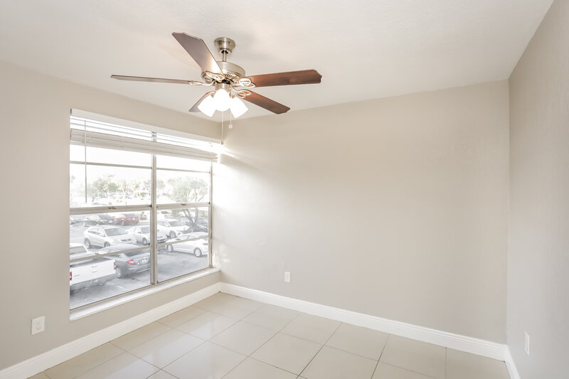 1,940/Mo, 10395 N Kendall Dr #V6 Miami, FL 33176 Misc View 9