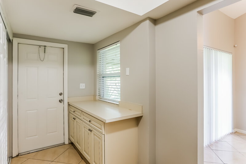 2,175/Mo, 7161 W SUNRISE BLVD Plantation, FL 33313 Breakfast Nook View