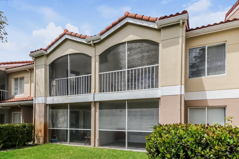1,700/Mo, 815 W Boynton Beach Blvd 8-203 Boynton Beach, FL 33426 Rear View