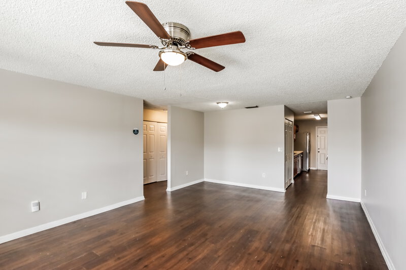 2,450/Mo, 18221 Nw 40Th Ct Miami Gardens, FL 33055 Misc View 2