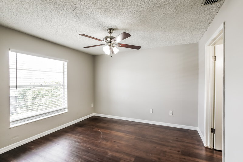 2,450/Mo, 18221 Nw 40Th Ct Miami Gardens, FL 33055 Misc View 6