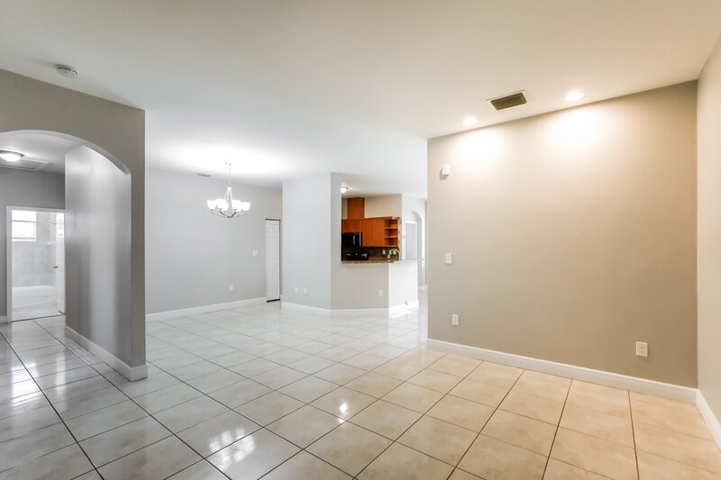 3,745/Mo, 17321 Sw 93Rd Ave Palmetto Bay, FL 33157 Living Room View 2