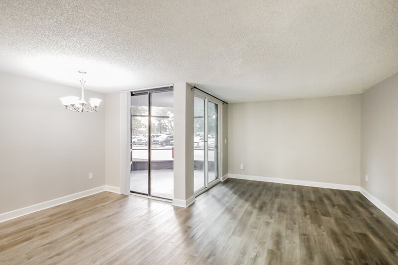 1,740/Mo, 8205 Sw 152Nd Ave # F-112 Miami, FL 33193 Living Room View