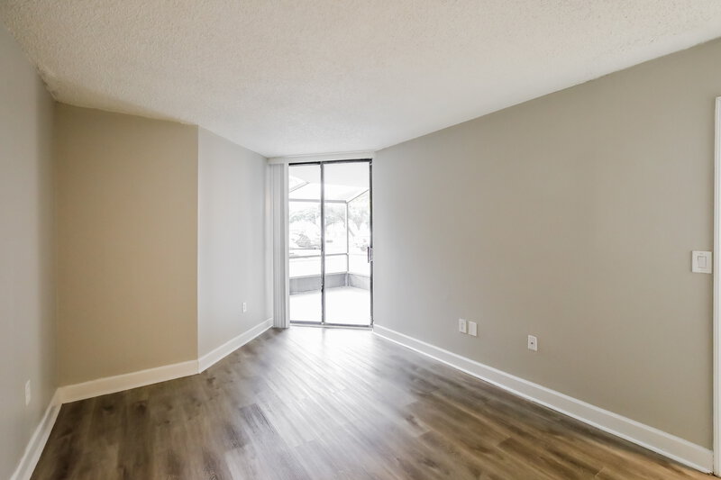 1,740/Mo, 8205 Sw 152Nd Ave # F-112 Miami, FL 33193 Main Bedroom View 3