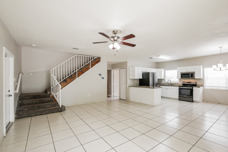 3,830/Mo, 730 W 33RD ST Hialeah, FL 33012 Living Room View 2