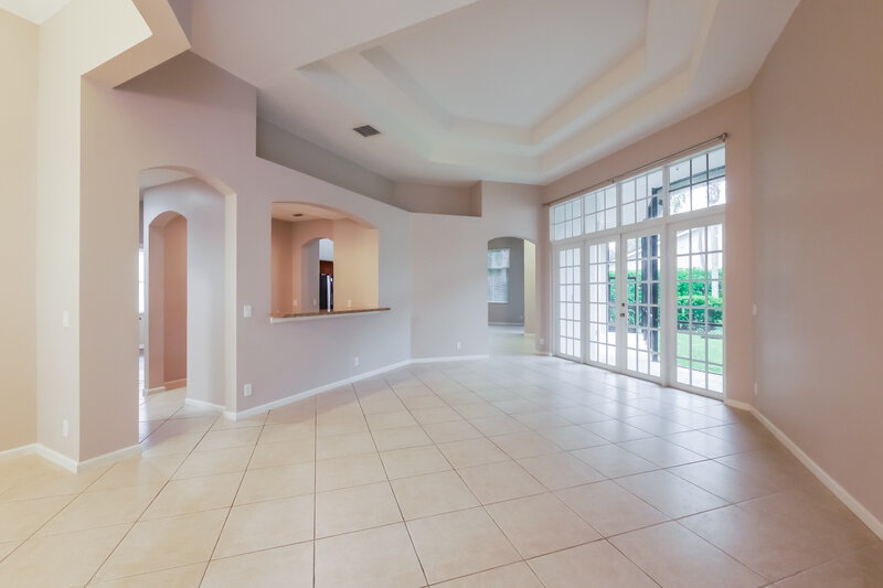 4,185/Mo, 2560 Jardin Mnr Weston, FL 33327 Living Room View