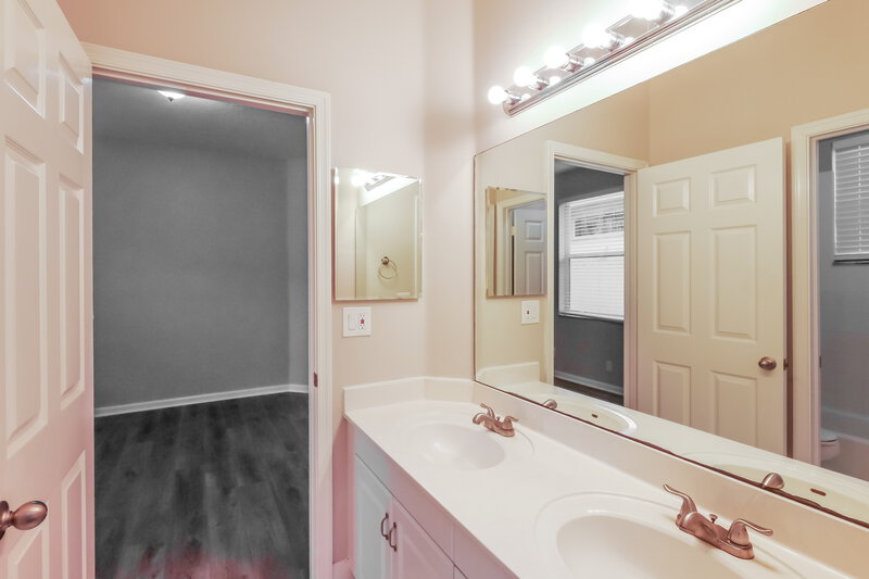 4,185/Mo, 2560 Jardin Mnr Weston, FL 33327 Bathroom View