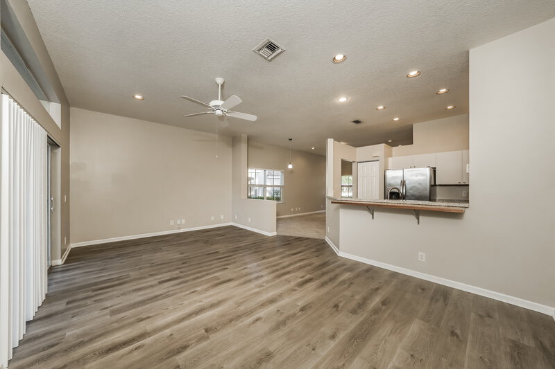 3,895/Mo, 966 Bluewood Ter Weston, FL 33327 Living Room View