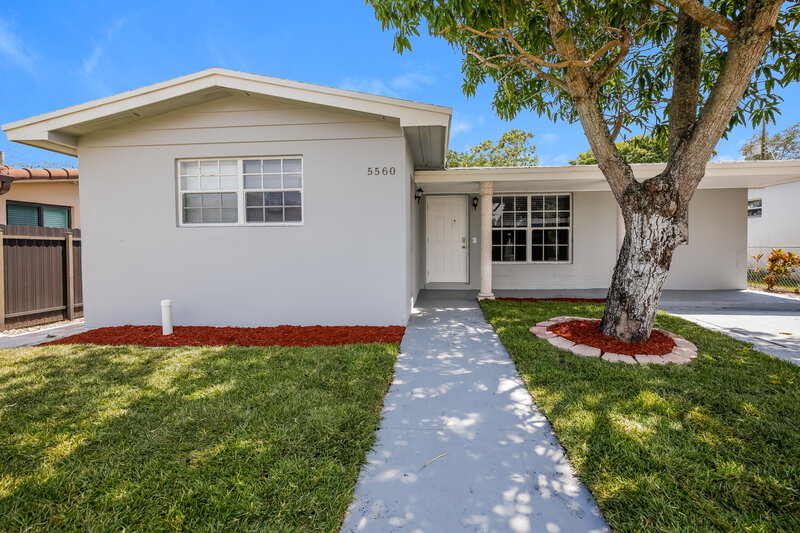 3,385/Mo, 5560 SW 5TH TER ,#1 Coral Gables, FL 33134 External View