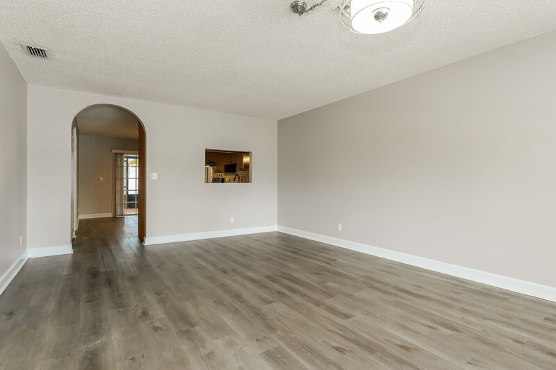 2,740/Mo, 5872 Corson Pl Lake Worth, FL 33463 Living Room View