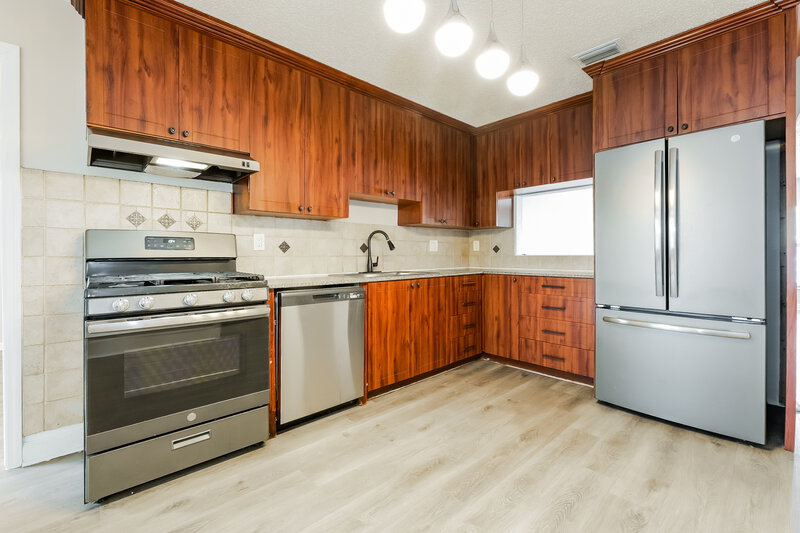 2,740/Mo, 5872 Corson Pl Lake Worth, FL 33463 Kitchen View