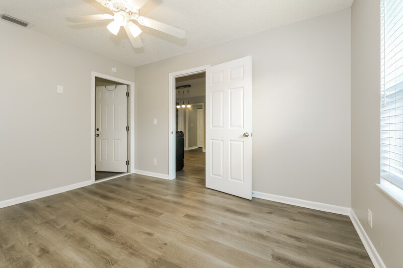 2,740/Mo, 5872 Corson Pl Lake Worth, FL 33463 Office View