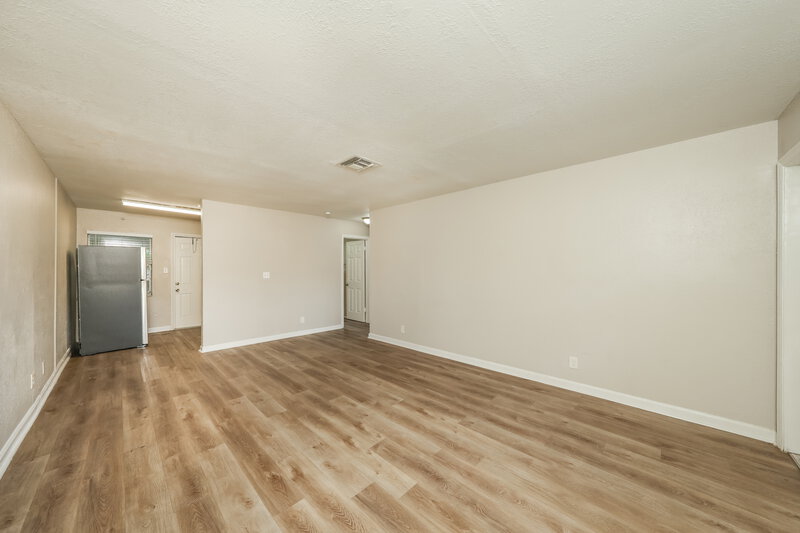 1,565/Mo, 4011 WINDSOR AVE, Unit B- WEST West Palm Beach, FL 33407 Living Room View
