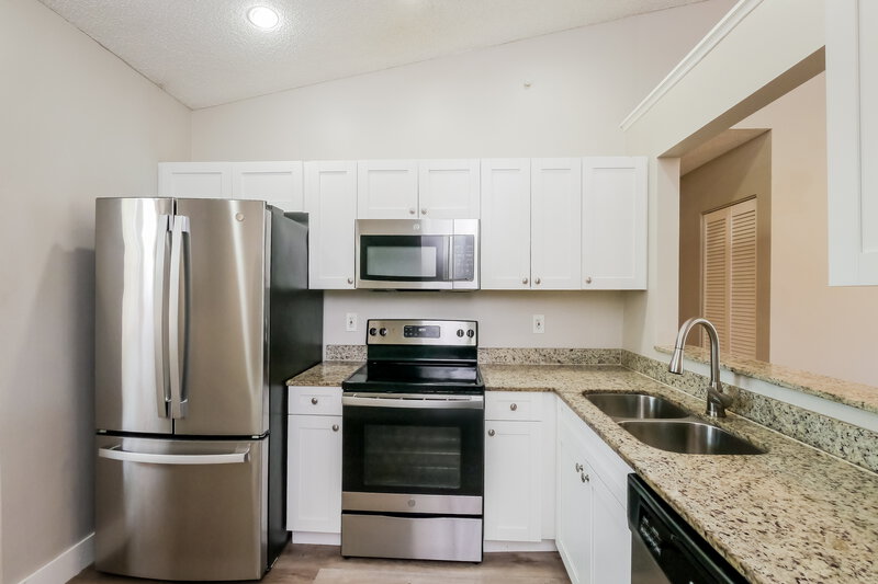 1,810/Mo, 2531 Nw 56Th Ave 110 Lauderhill, FL 33313 Misc View 5