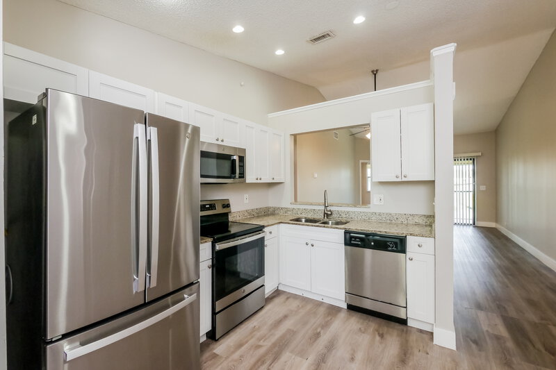 1,810/Mo, 2531 Nw 56Th Ave 110 Lauderhill, FL 33313 Misc View 6