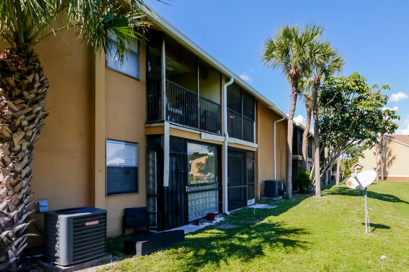 1,810/Mo, 2531 Nw 56Th Ave 110 Lauderhill, FL 33313 Misc View 14