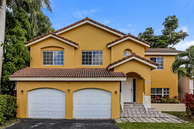 3,820/Mo, 4361 SW 153rd Ct Miami, FL 33185 External View