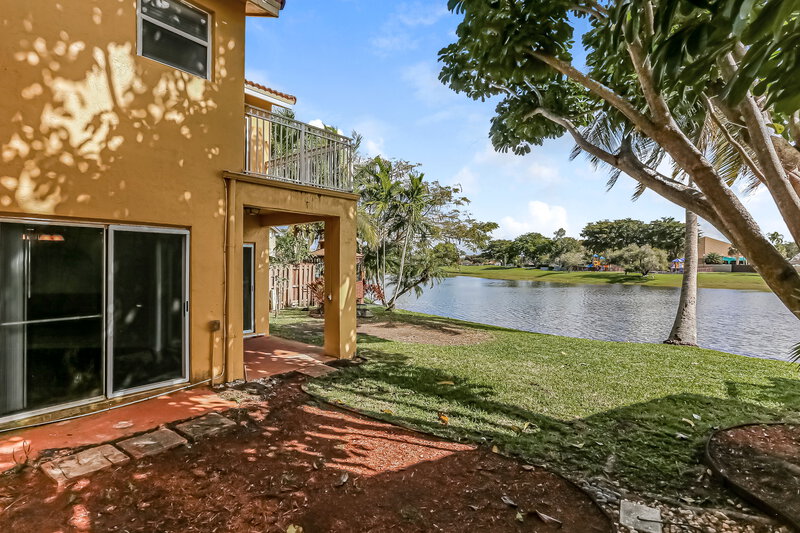 3,820/Mo, 4361 SW 153rd Ct Miami, FL 33185 Rear View 2