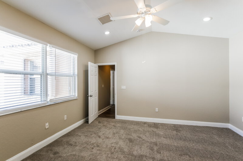 2,620/Mo, 1648 SE 20th Rd Homestead, FL 33035 Main Bedroom View 2