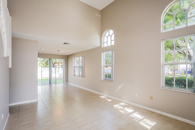 5,790/Mo, 1213 NW 159th Ln Pembroke Pines, FL 33028 Living Room View
