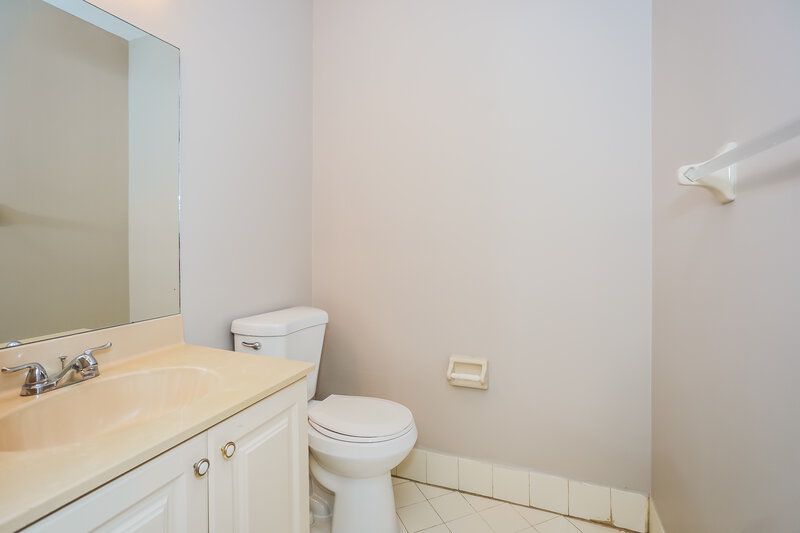 5,790/Mo, 1213 NW 159th Ln Pembroke Pines, FL 33028 Bathroom View 2